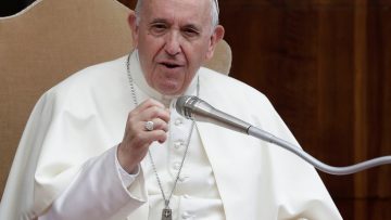 francois-vatican-8-2019_0_729_556