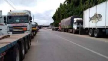 PHOTO PHOTO PHOTO