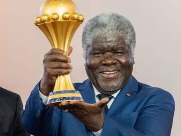 424674056_946518580191770_2965851312950974196_n