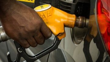 5d94e265bf4c7-essence-2-600×360