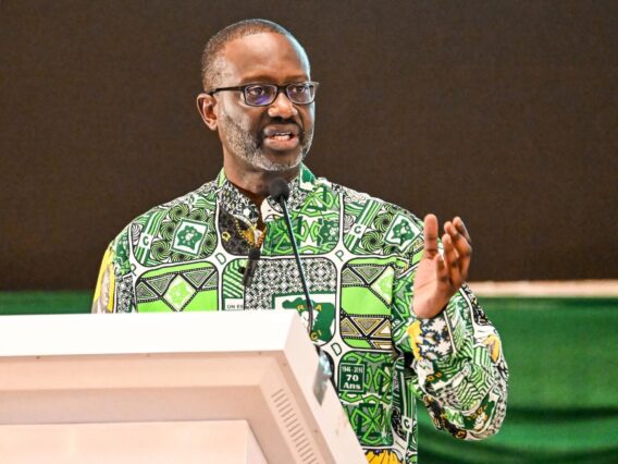 1154955-le-nouveau-president-du-parti-democratique-de-cote-d-ivoire-tidjane-thiam-pronon (1)