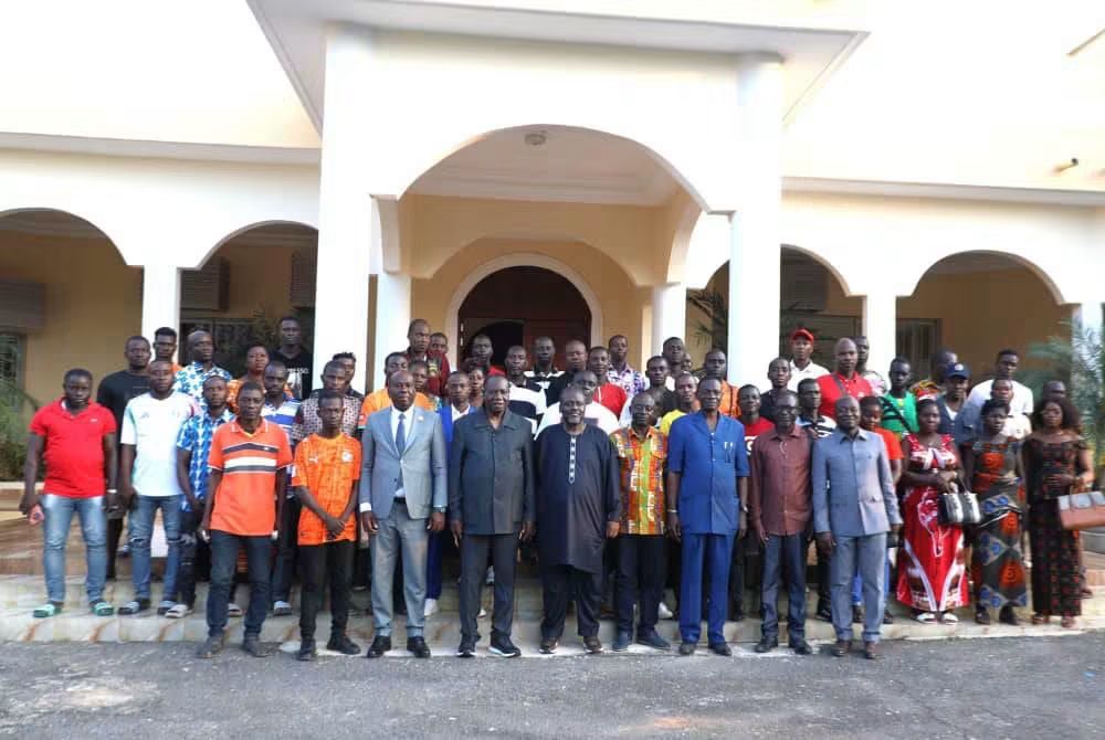 Ahoua N'doli, recevant les militants issus du PPA-CI. 