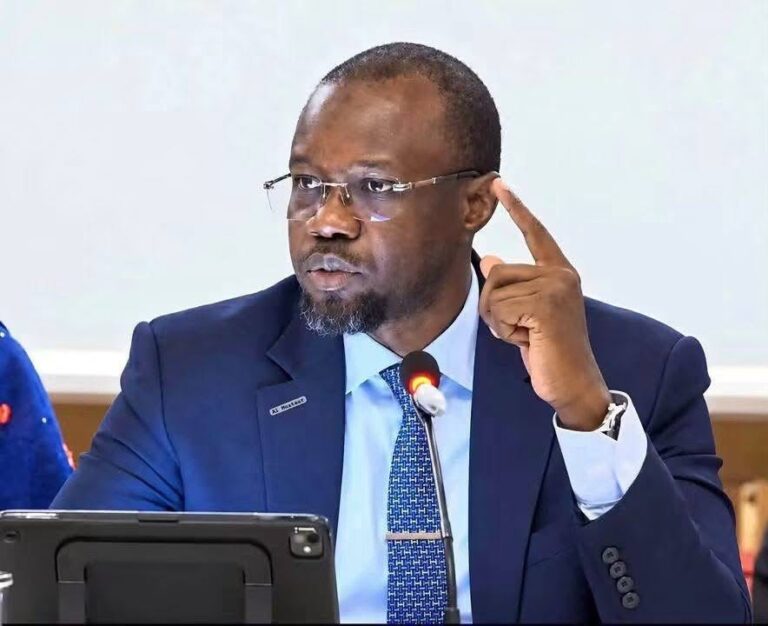 Sénégal : Ousmane Sonko conteste les choix budgétaires du gouvernement